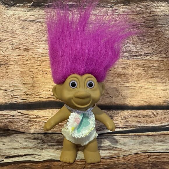 Vintage TNT Baby Troll Doll Pink Hair Bib & Diaper Outfit 4.5” Toy Figure - Picture 1 of 5